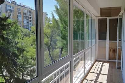 замена стекла на алюминиевом балконе